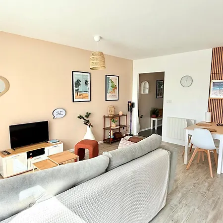 Cosy Avec Balcon Apartment Parentis-en-Born